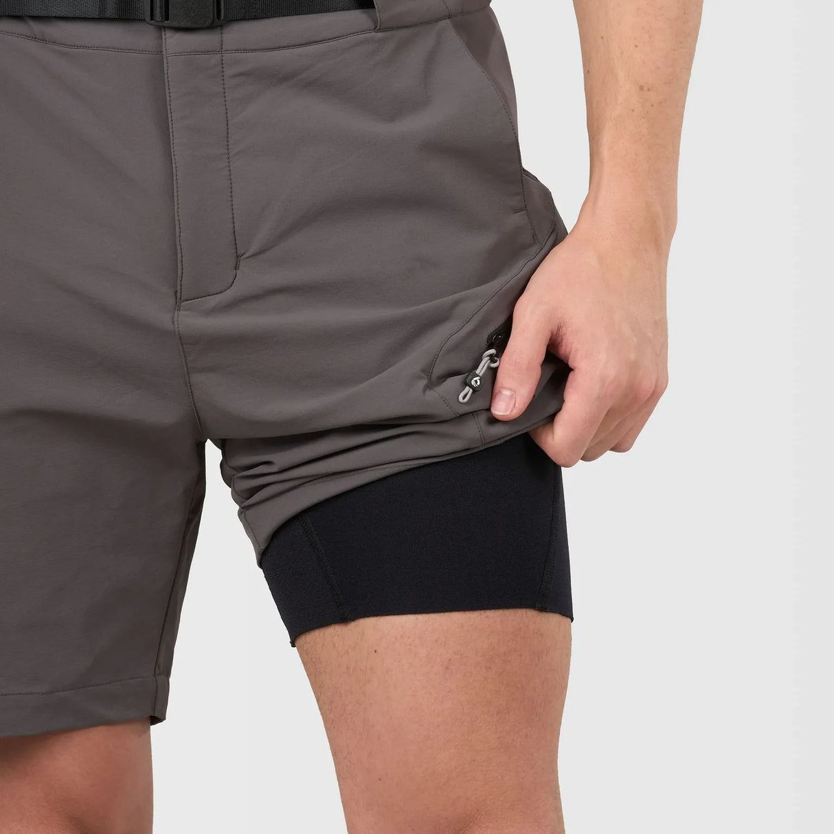 Level Six Pro Guide Lined Short 7.5"