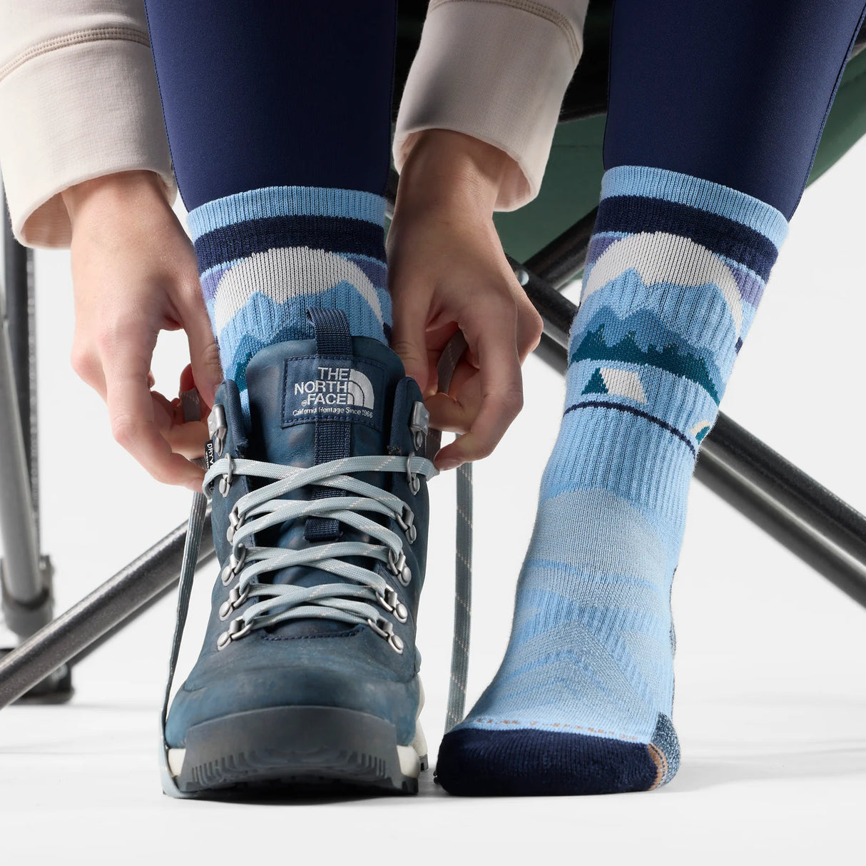 Smartwool Hike Mountain Moon Light Cushion Crew Sock Women's 2272
