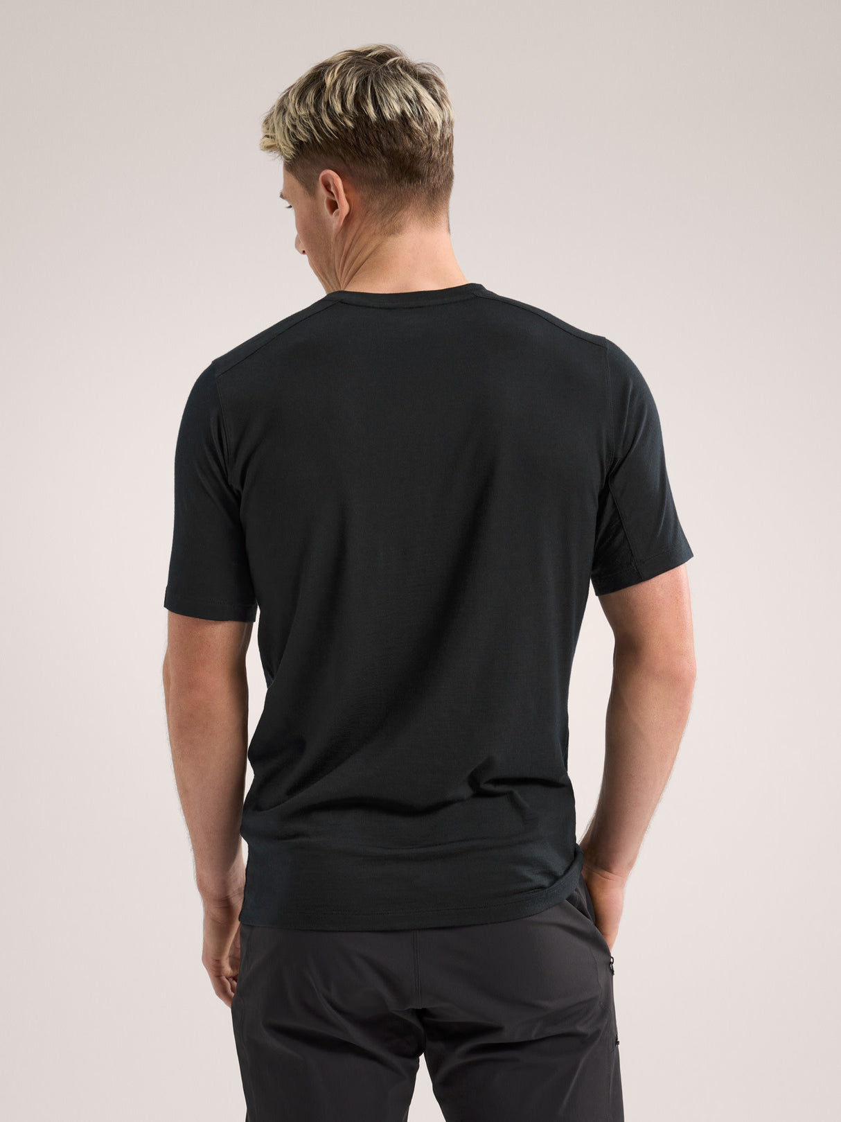 Arc'teryx Ionia Merino Wool Short Sleeve Shirt Men's