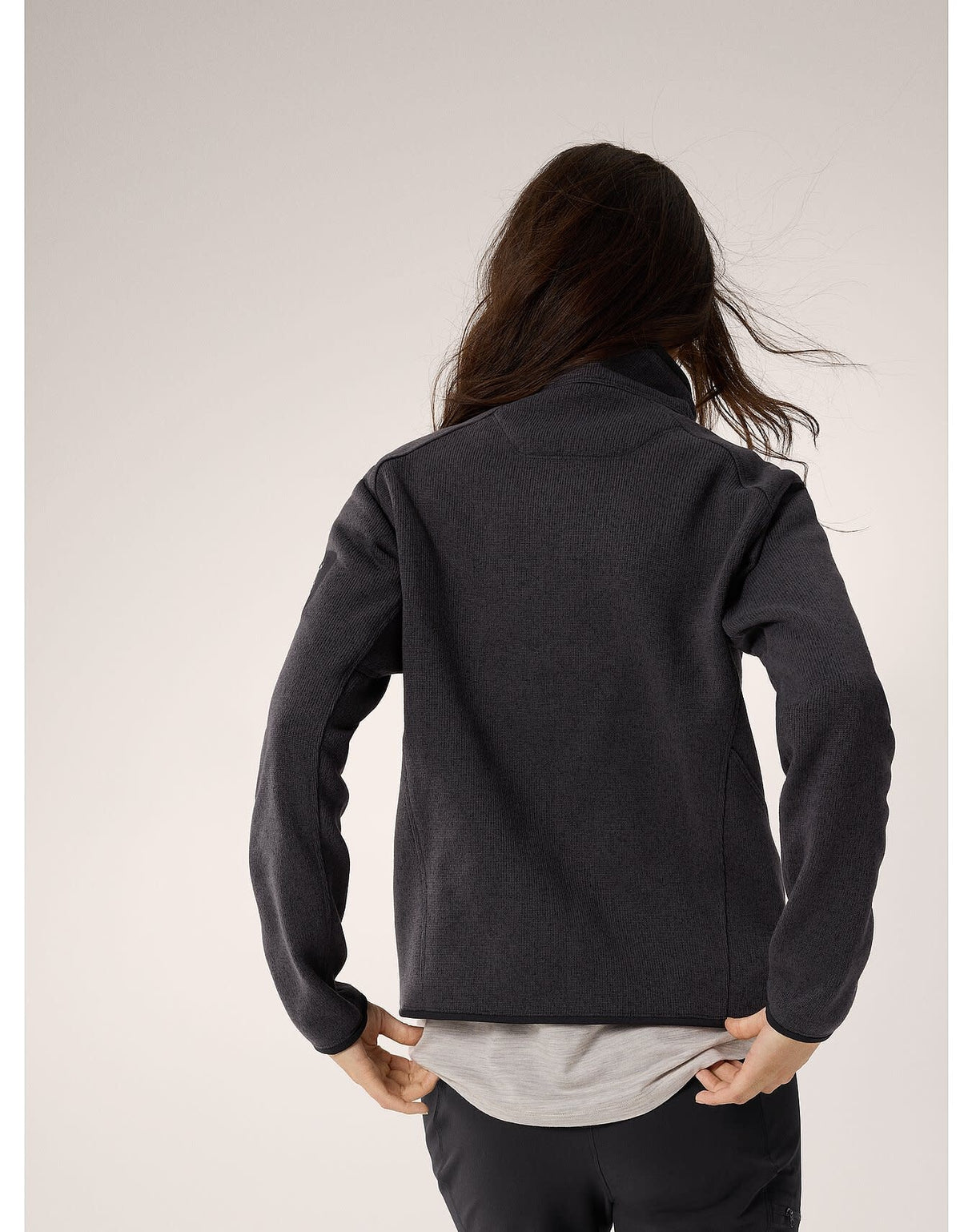 F23-X000006538-Covert-1-2-Zip-Neck-Black-Heather-II-Women-s-Back-View