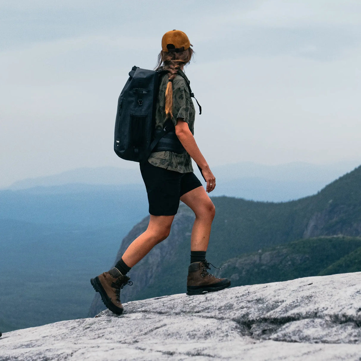 Hooke Expedition Shorts Women's