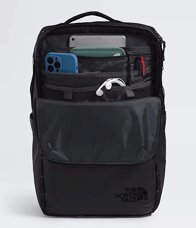 The North Face Voyager Daypack 26L